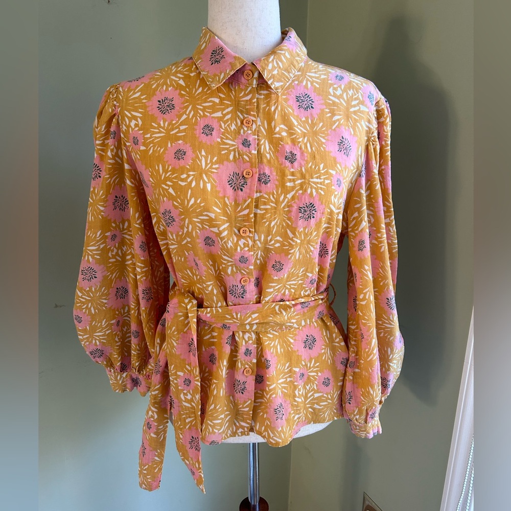 Johanna Paris boho blouse with large blouson sleeves and belt. Pink/orange M/L